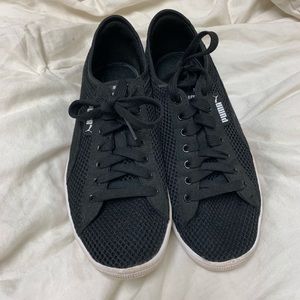 Black Puma Sneakers - Size 8